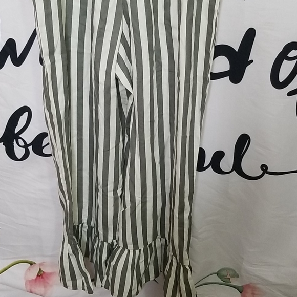 Asos striped jumpsuit frill hem square neck - Picture 9 of 11